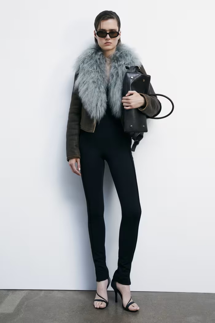 Cazadora corta de shearling con cuello de pelo - Imagen 2