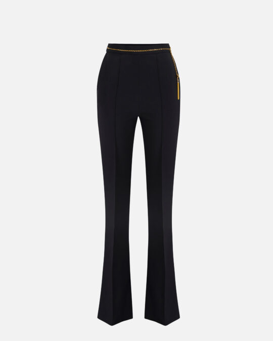 Pantalón de crepé ligero con cadena joya