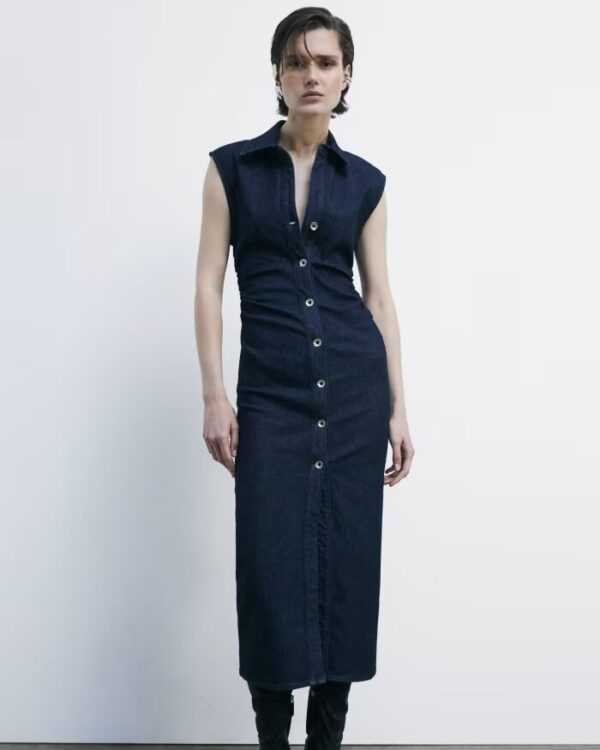 Vestido midi sin mangas de denim