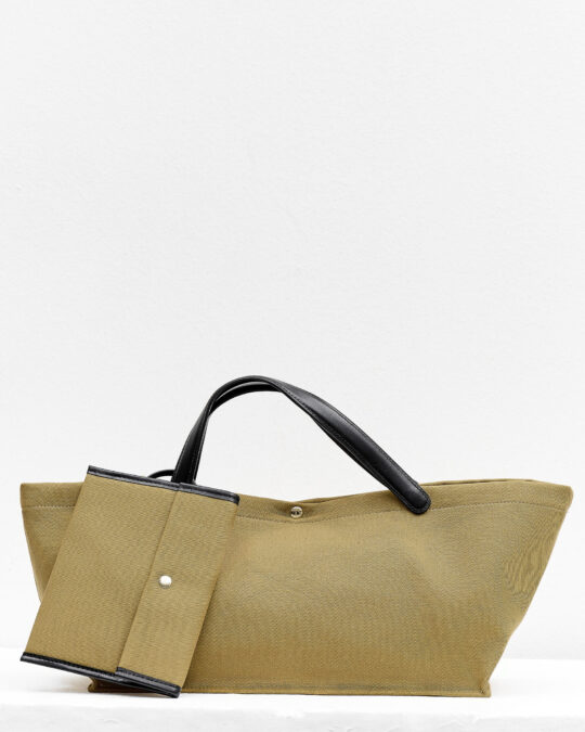 Bolso Tote Beige con Asa de Cuero y Monedero