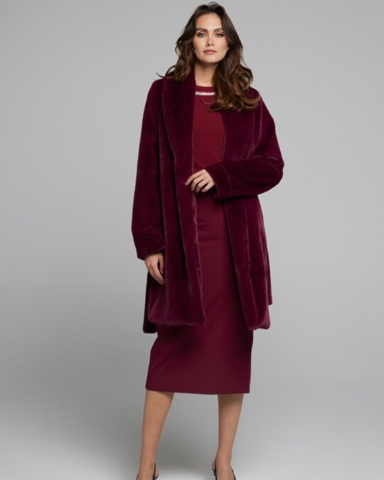 Pelliza larga en color burdeos