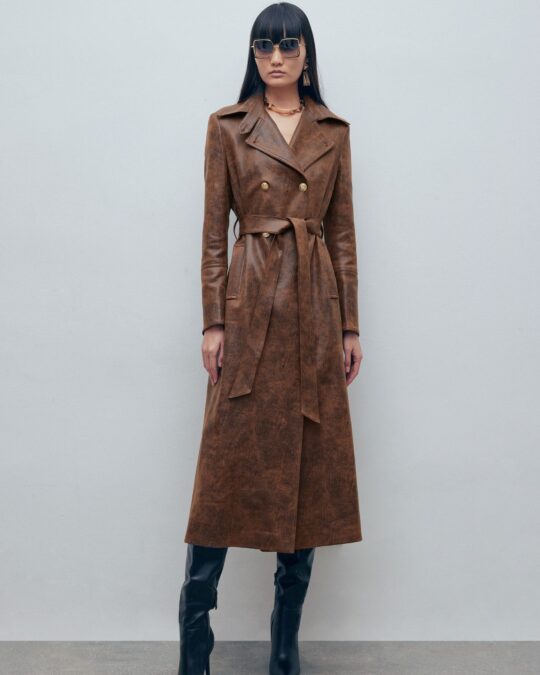 Abrigo de Cuero Marrón con Cinturón