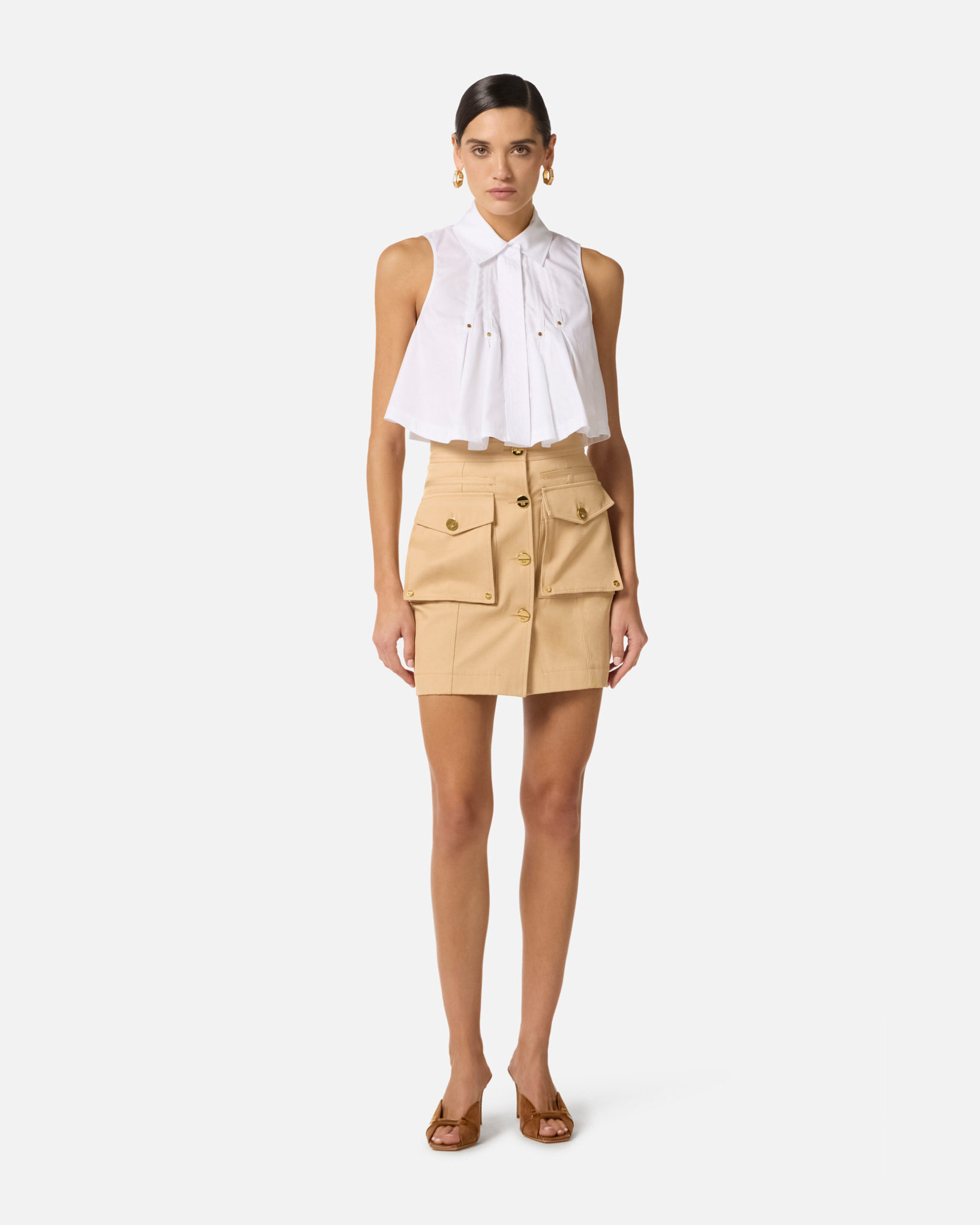 Minifalda de gabardina de algodón con bolsillos grandes