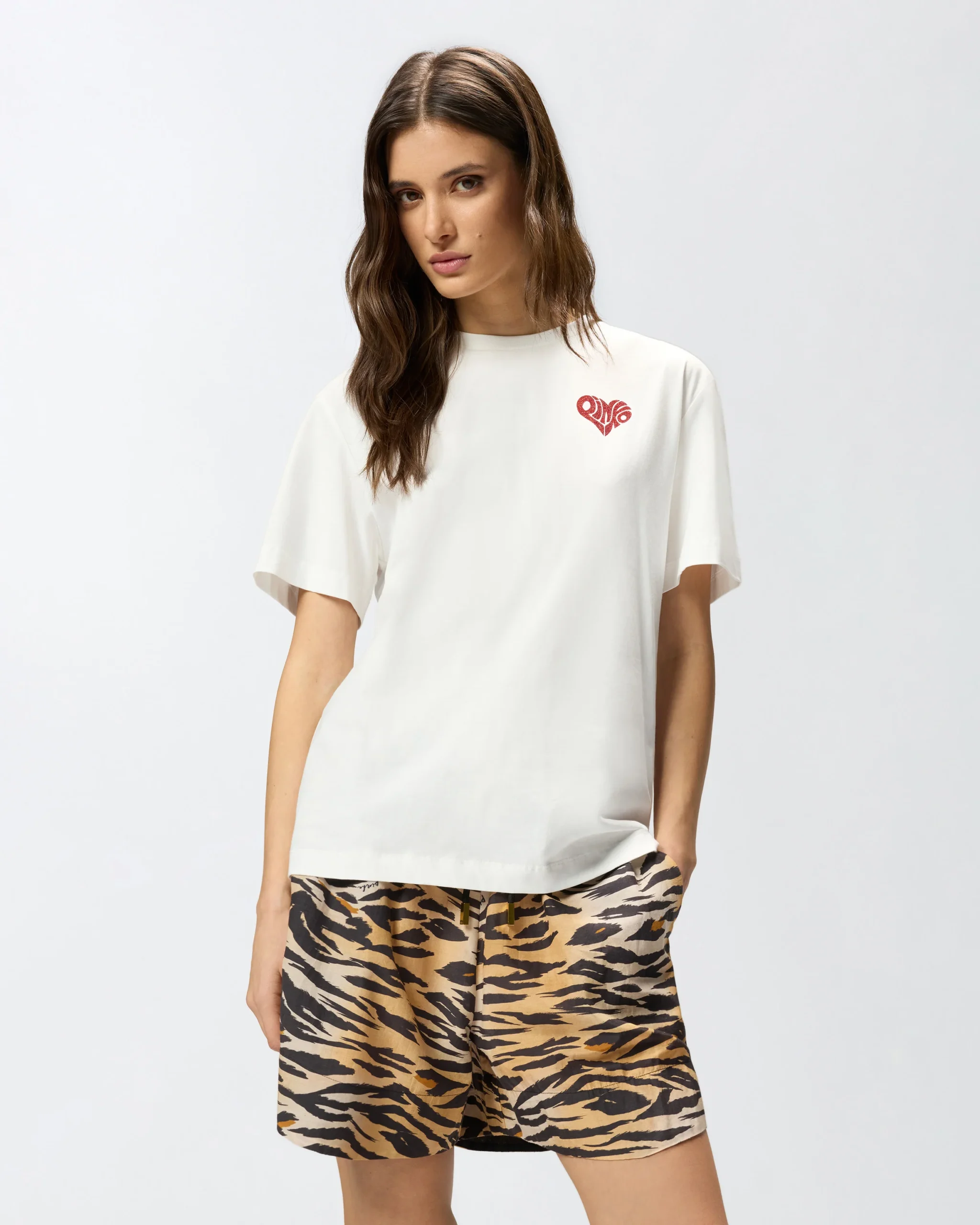 Camiseta con inscripción Amore de strass - Imagen 2