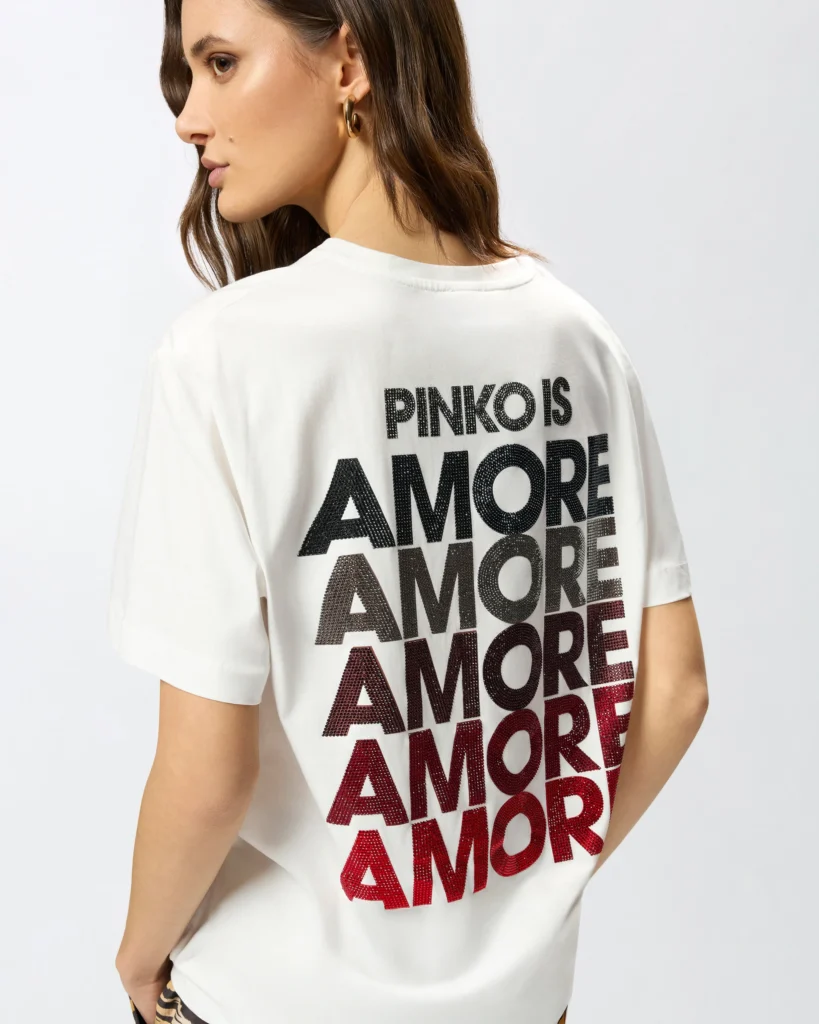 Camiseta con inscripción Amore de strass