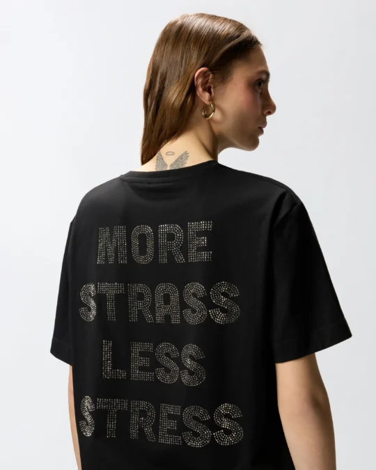 Camiseta More Strass Less Stress