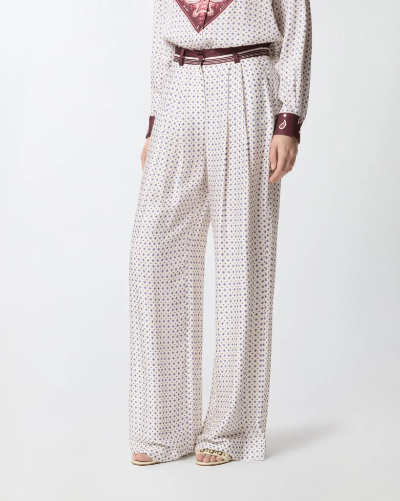 Pantalones con motivo de corbatería