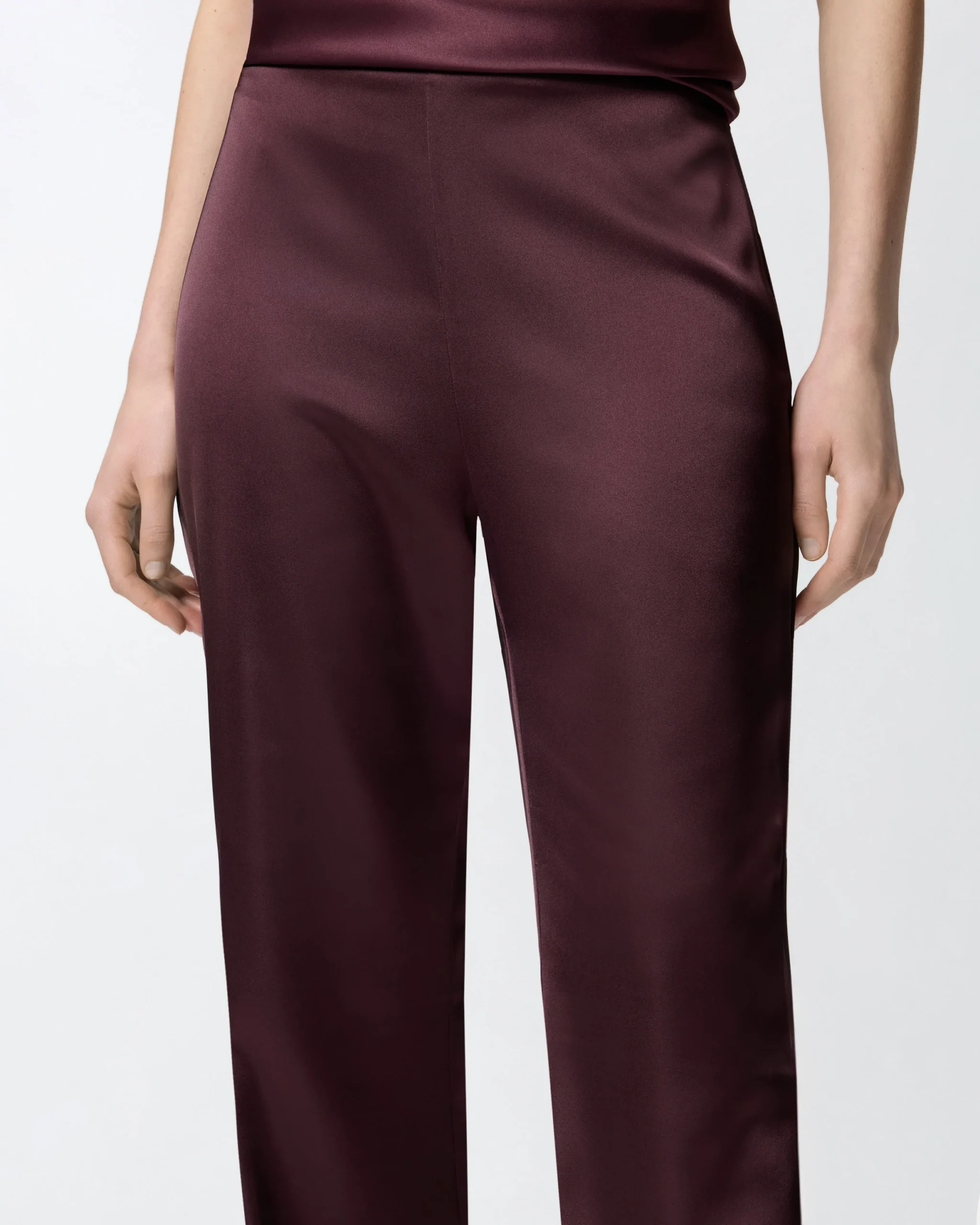 Pantalones acampanados de satén - Imagen 4