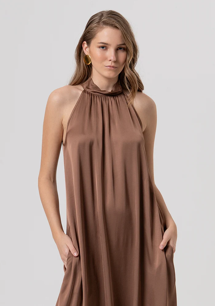 Vestido sin mangas en forma de A en satén - Imagen 2