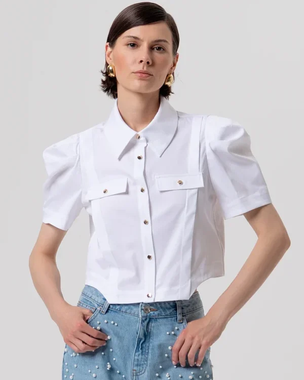 Camisa corta confeccionada en popelina