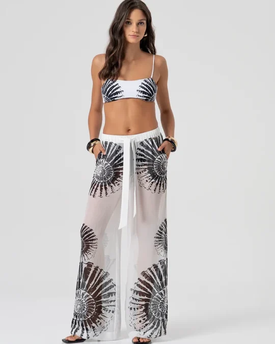 Pantalón palazzo acampanado con estampado