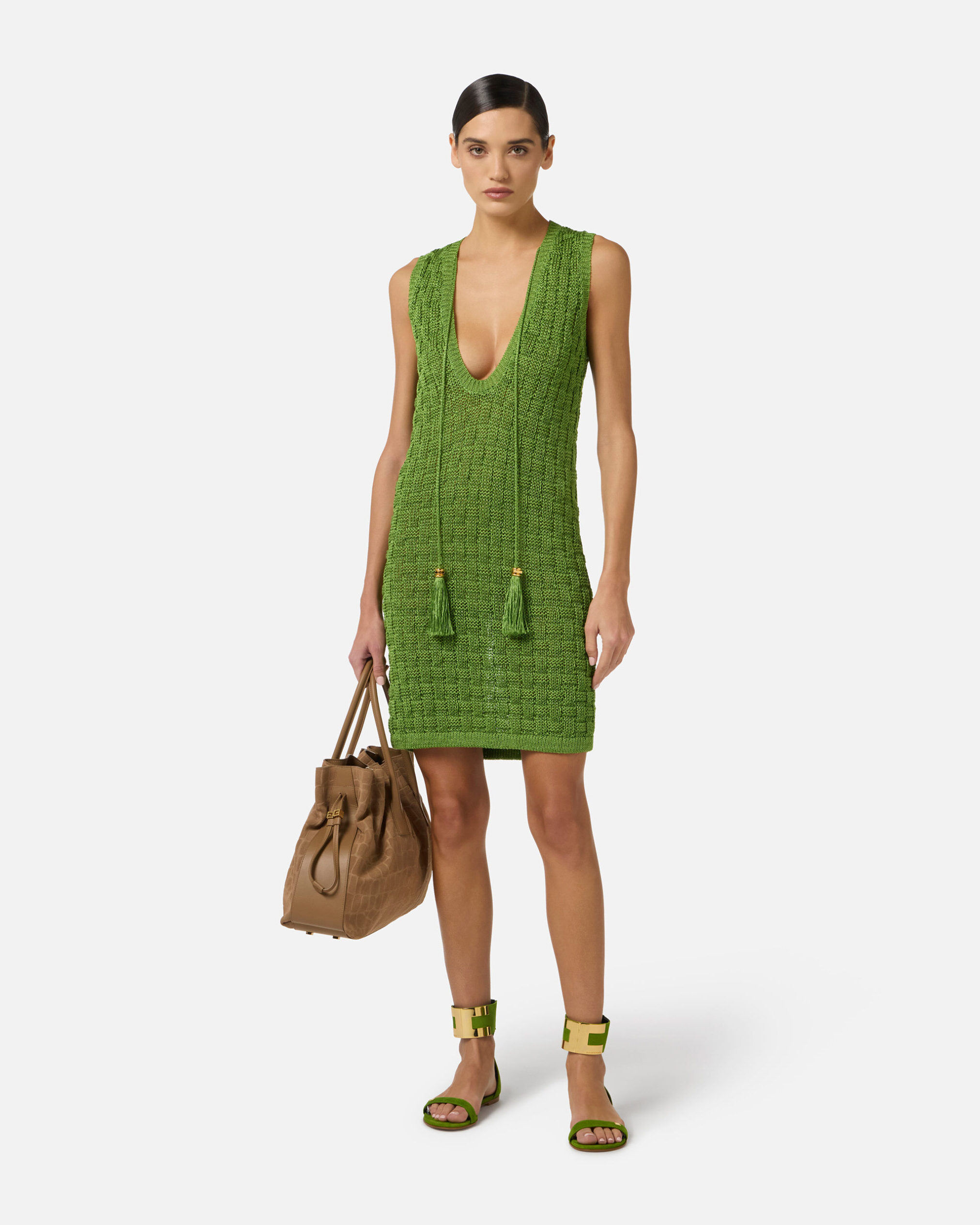 Mini vestido de punto con pequeñas borlas