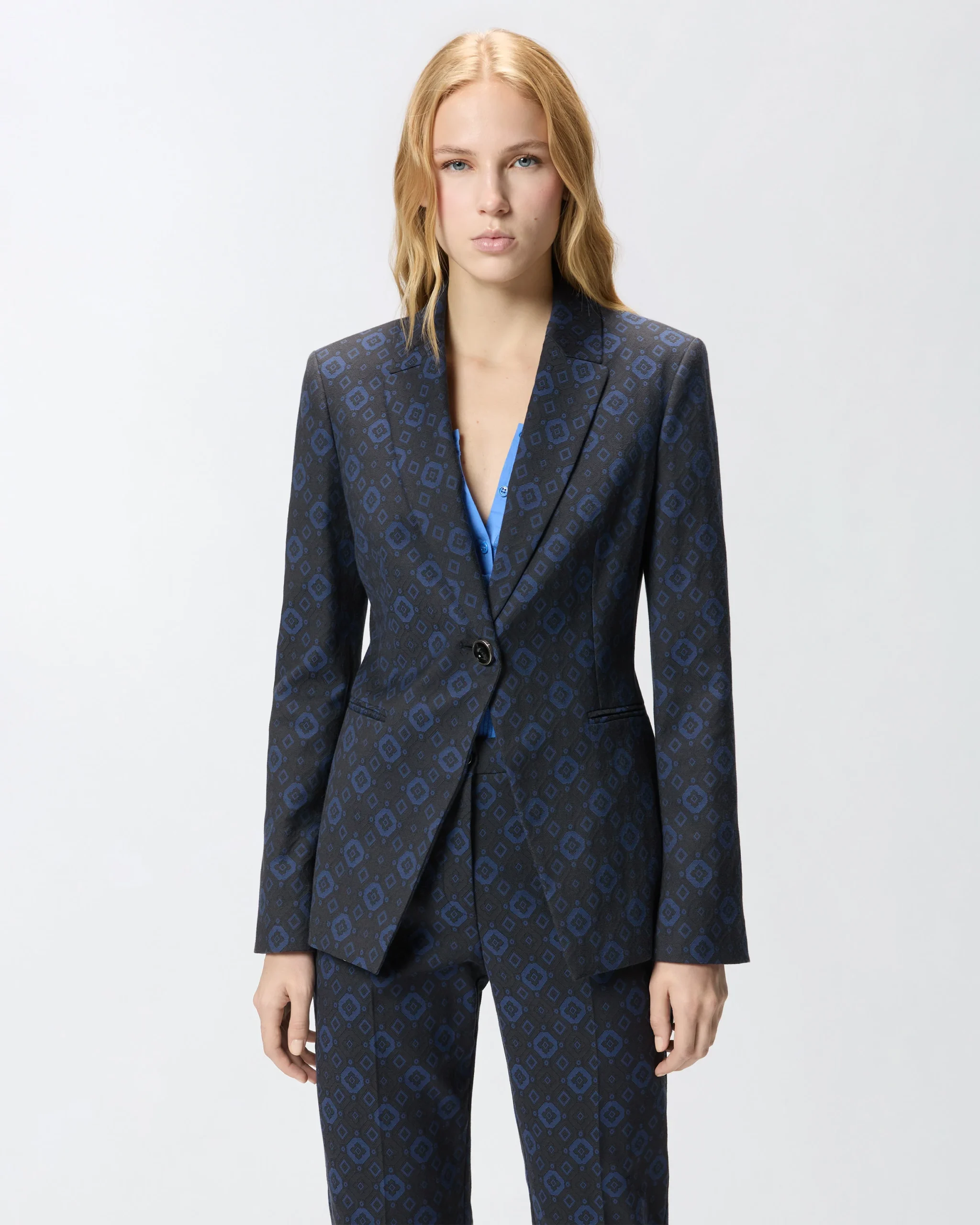 Chaqueta con motivo geométrico y floral
