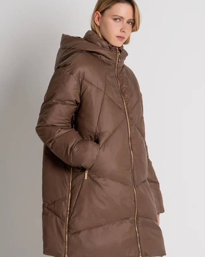 Chaqueta acolchada de corte regular con capucha - Pronto