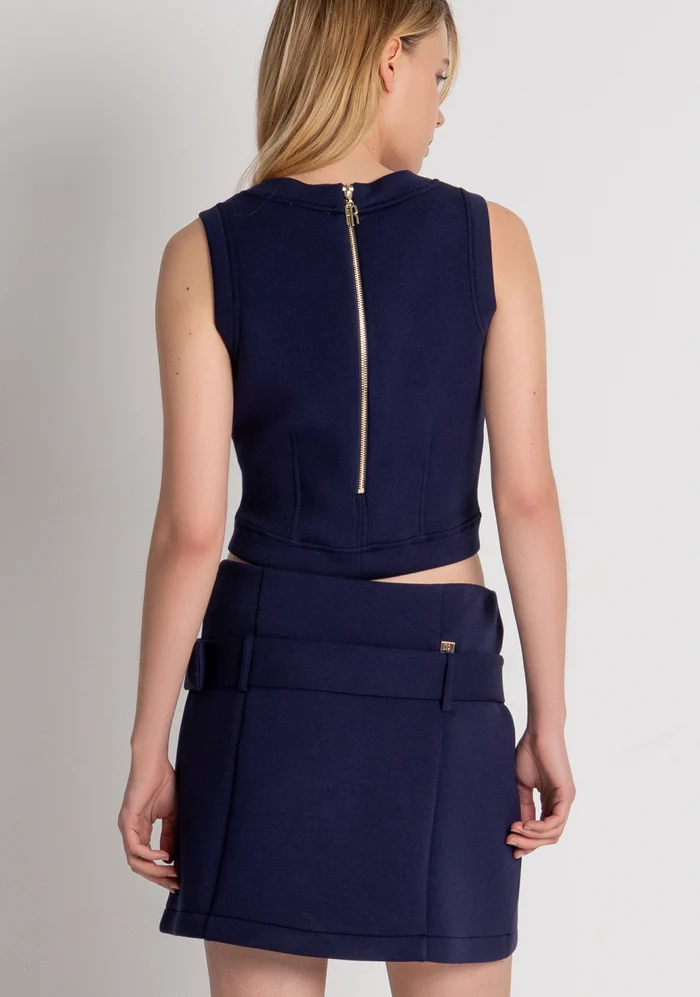 Falda corta azul ajustada mujer Fracomina look otono invierno